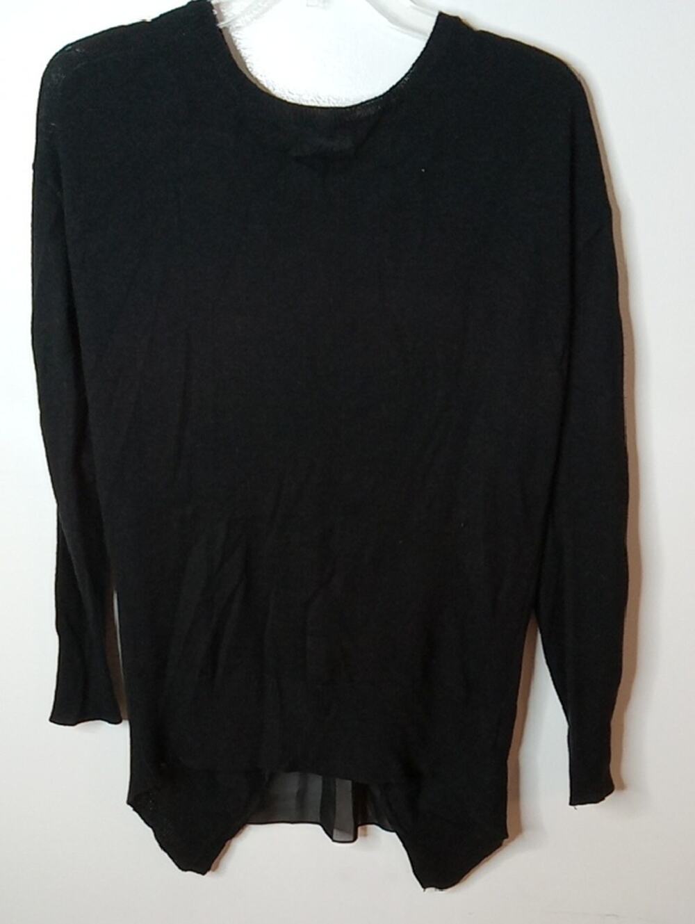 RD Style Black Women's Size S/P Crewneck Sweater with Layered Hem